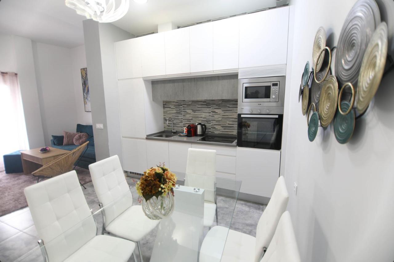 RentalSevilla Apartamento de 3 dormitorios en Triana Exterior foto