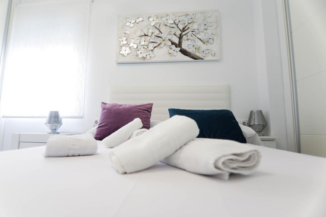 RentalSevilla Apartamento de 3 dormitorios en Triana Exterior foto